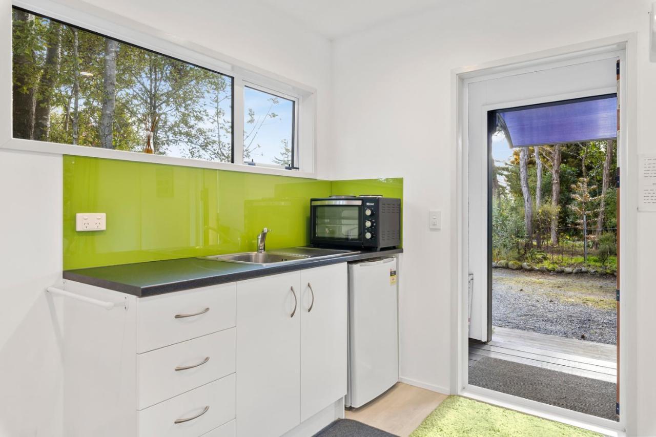 Bellbird Cottage - Lake Taupo Bach Waitahanui Exterior photo